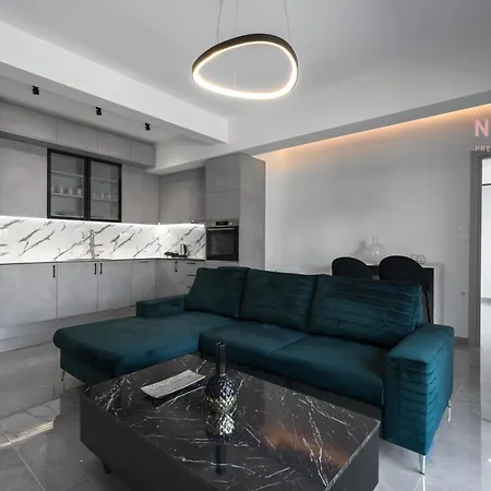 8 No 2,10, Nilie Hospitality Mgmt * Szaloniki
